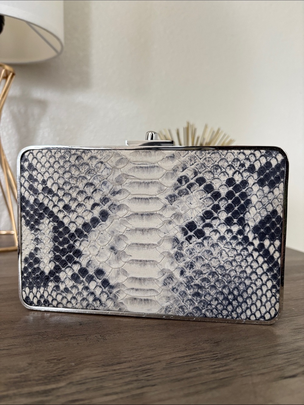 henri bendel Snake-Embossed Clutch - Black & White